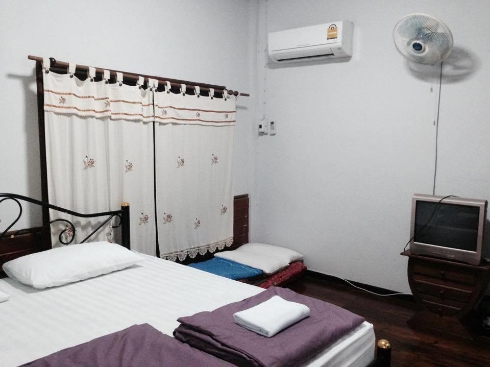 Pimpa House Hotel Ban Hua Nam Mae Sakut Exterior photo