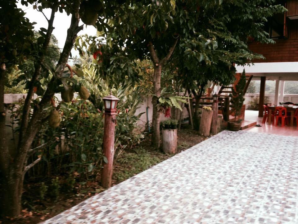 Pimpa House Hotel Ban Hua Nam Mae Sakut Exterior photo
